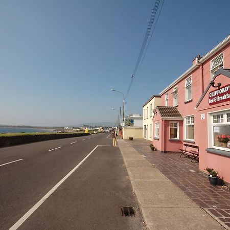 Clifford'S Ocean View B&B ウォータービル エクステリア 写真